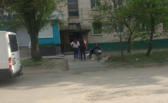 Шашлыки и пикники у подъездов - мелитопольцы устроили маевки в черте города (фото)