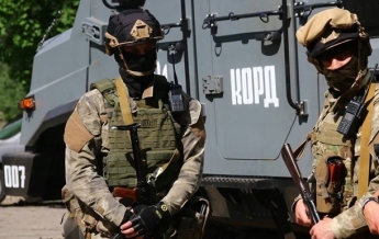 Под Киевом спецназ со стрельбой задержал вооруженного мужчину – соцсети (видео 18+)