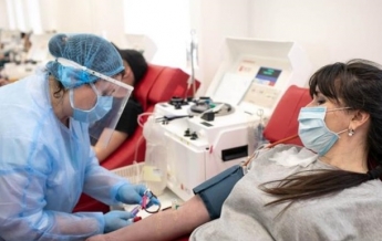 В Украине появился первый донор плазмы крови, перенесший COVID-19 (фото)