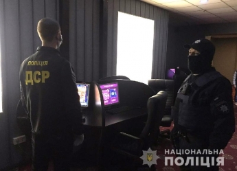 В Запорожье правоохранители "накрыли" три подпольных игровых зала