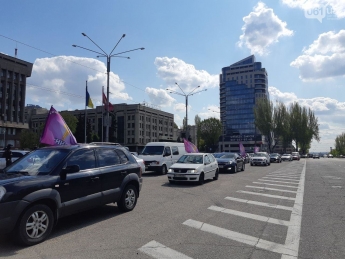 Суд закрыл производство по делу организатора автопробега предпринимателей в Запорожье