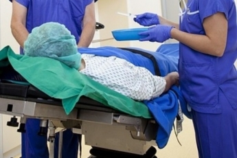 В Днепре заболевшая COVID-19 женщина заразила 35 человек
