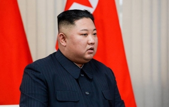 Боится покушения: в сеть попало видео с Ким Чен Ыном и его двойниками