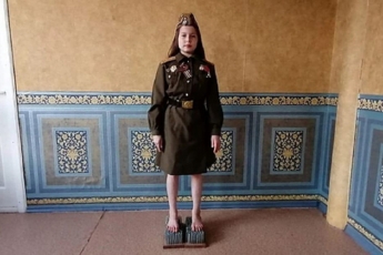 В России школьница отличилась странным "рекордом" к 9 мая: фото