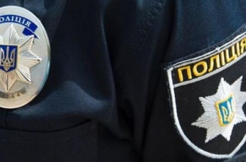 В Киеве пьяный мотоциклист сломал полицейскому ногу: появились подробности ЧП и видео