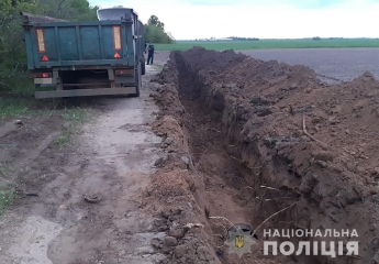 Жители Мелитополя поставили "на широкую ногу" кражу труб оросительной системы (фото)