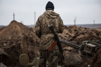 На Донбассе наемники РФ обстреляли жилой дом и понесли потери. Фото