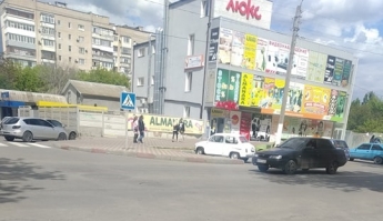 В Мелитополе заметили автомобильный раритет (фото)