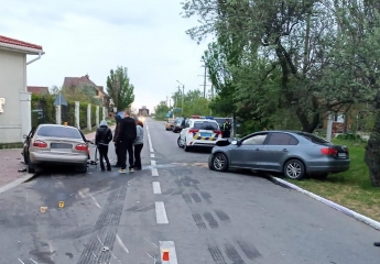 «Двое погибли, трое пострадали»: появилось видео момента смертельного ДТП в Запорожской области (ВИДЕО)