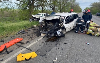 В Николаевской области столкнулись два Volkswagen: двое погибших (фото)