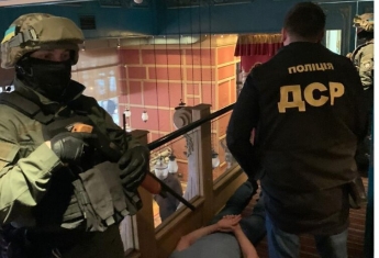В Киеве задержали банду вымогателей: угрожали убийством и выбивали $20 тысяч (фото)
