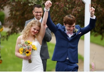 Онкобольной школьник женился, когда врачи дали ему неутешительный прогноз