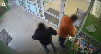 В России покупатели супермаркета совершили "кражу века": видео инцидента