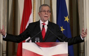 Президента Австрии уличили в нарушении карантина
