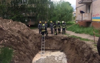 В Киеве нашли тело мужчины в котловане с водой