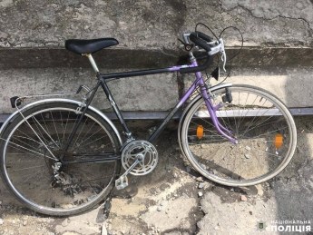 В Мелитополе от магазина угнали велосипед