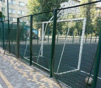 В Мелитополе объявились вандалы, которые "специализируются" на спортивных площадках (фото)