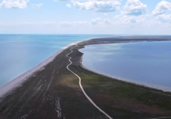 Байкеры показали Бирючий остров, где Зеленского на Троицу ждут (видео)