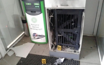 Взрыв в супермаркете: в Харькове на воздух взлетел банкомат