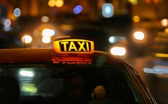 В Мелитополе таксист обокрал пассажира