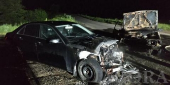 В Запорожье в результате ДТП загорелось два автомобиля