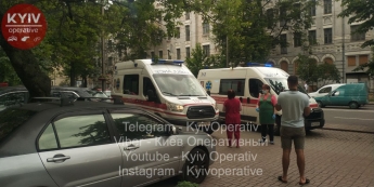 В Киеве мать с ребенком выбросилась из окна: фото и первые детали ЧП