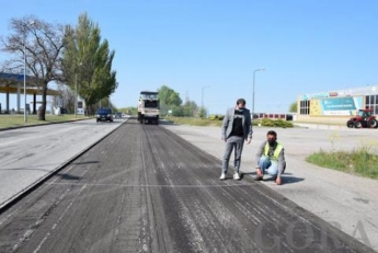 В Запорожской области трое чиновников Службы автомобильных дорог растратили 700 тысяч грн