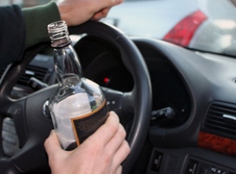 В 15 раз выше нормы: в Запорожской области задержали пьяного водителя фуры (ФОТО, ВИДЕО)
