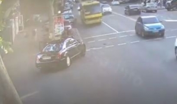 В Одессе водитель отметился хамской выходкой на дороге и "прославился": эпичное видео