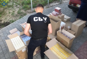 Житель Мелитополя наладил поставки контрафактных сигарет производства РФ