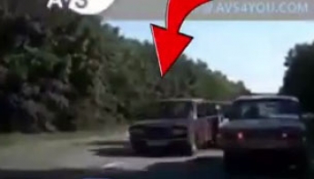 Водитель Жигулей едва не спровоцировал лобовое ДТП под Мелитополем (видео)