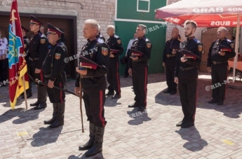 В Мелитополе полиция не желает делить сферы влияния с казаками
