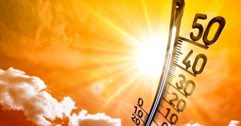 На Херсонщине объявили красный уровень опасности: идет жара +42 градуса