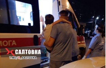 В Харькове пьяный водитель сбил ребенка и бросался на людей с мачете: фото и видео
