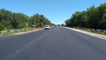 В Запорожской области завершили ремонт на 26-киллометровом участке трассы 