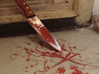 На Набережной в Запорожье в кафе мужчину ударили ножом