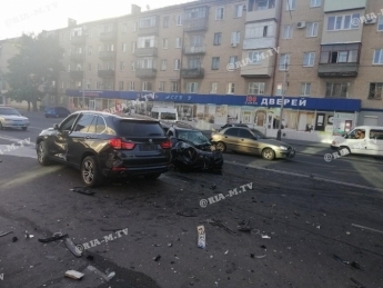 На встречной полосе и трезвый - в полиции дали официальный комментарий по ДТП с BMW-X5 в Мелитополе (видео)