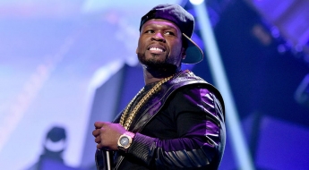 Рэпер 50 Cent устроил погром в ресторане из-за поклонника с камерой, и это угодило на видео