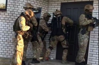 В Киевской области задержали вооруженную банду, которая ограбила бизнесмена (фото, видео)