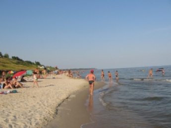 В Кирилловке проверяют показатели песка, морской и питьевой воды