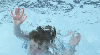 В Кривом Роге в надувном бассейне утонула 5-летняя малышка