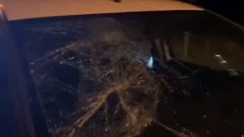В Киеве иностранцев вытащили из такси и начали бить - произошла стрельба, видео