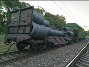 Из-за аварии на железной дороге задерживаются поезда (фото)