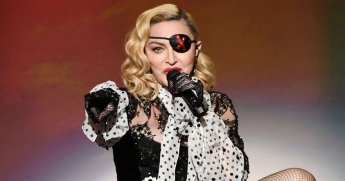 Мадонна рассказала, как в России ей выписали штраф в $1 млн. Местные СМИ обвинили певицу во лжи