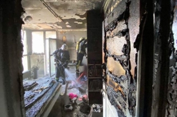 Пыталась потушить пожар в квартире: в Киеве пострадала 10-летняя девочка
