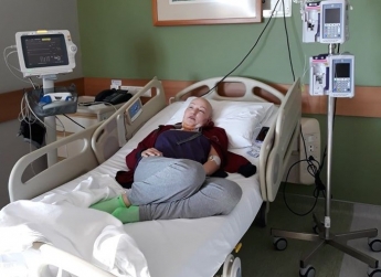 Девушка из Мелитополя продолжает борьбу с лейкозом - трансплантация снова откладывается