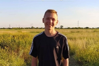 В Днепропетровской области разыскивают пропавшего без вести 17-летнего парня: близкие просят помощи
