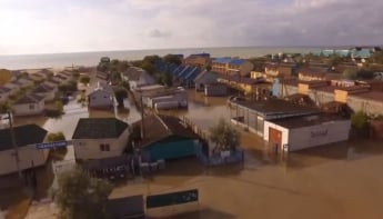 Последствия "Армагедона" в Кирилловке - дома и машины стоят в воде (видео)