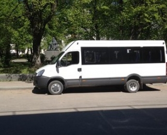"Пустые места для нормальных людей": в Запорожье маршрутчик отказал АТОшнику в бесплатном проезде