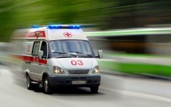 Под Запорожьем легковушка сбила 7-летнего мальчика: ребенка госпитализировали